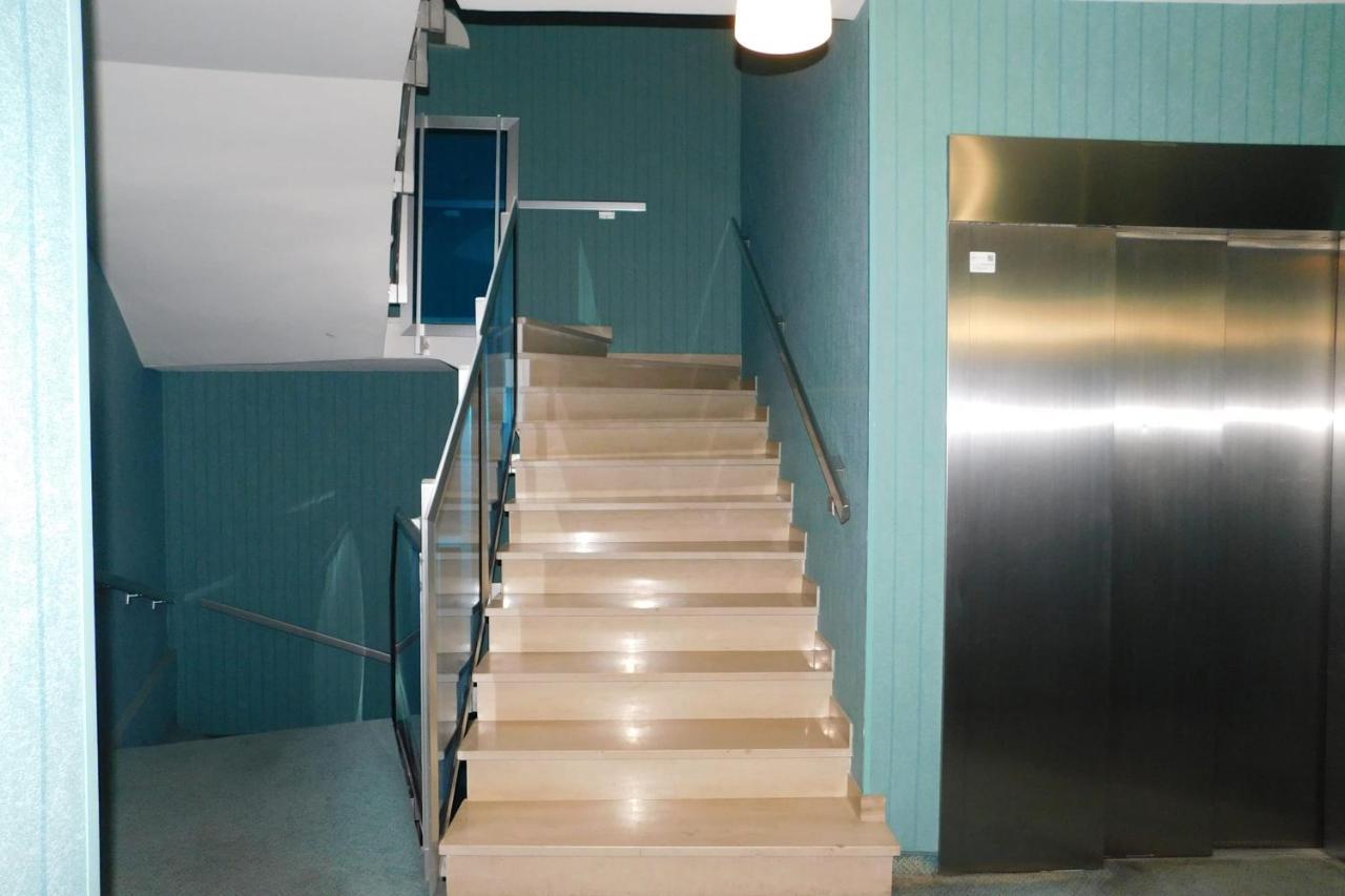 Air-Conditioned 4-Room "Marine Villeneuve" Flat With Pool And Parking Exteriör bild
